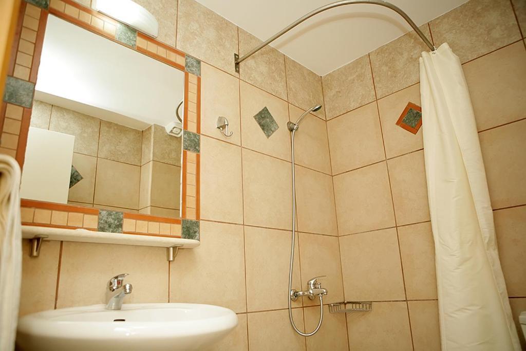 Chrouso Apartments Paliouri Bagian luar foto
